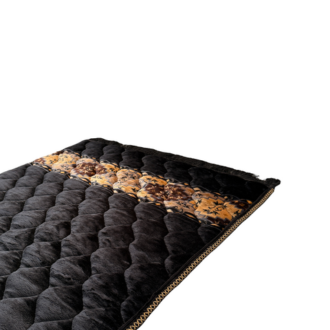 Noir Royal Grace - Premium Quilted Prayer Mat